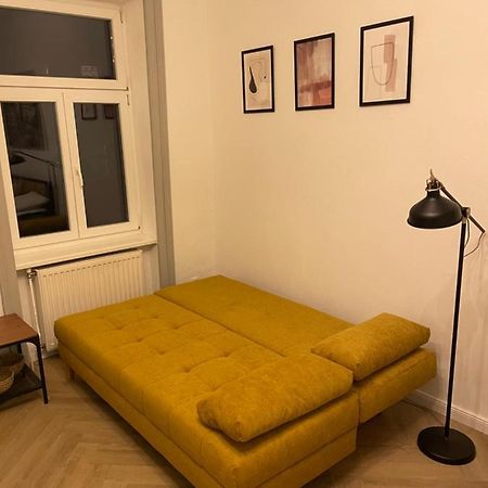 וינה Trendy Apartment Near Schloss Schonbrunn מראה חיצוני תמונה