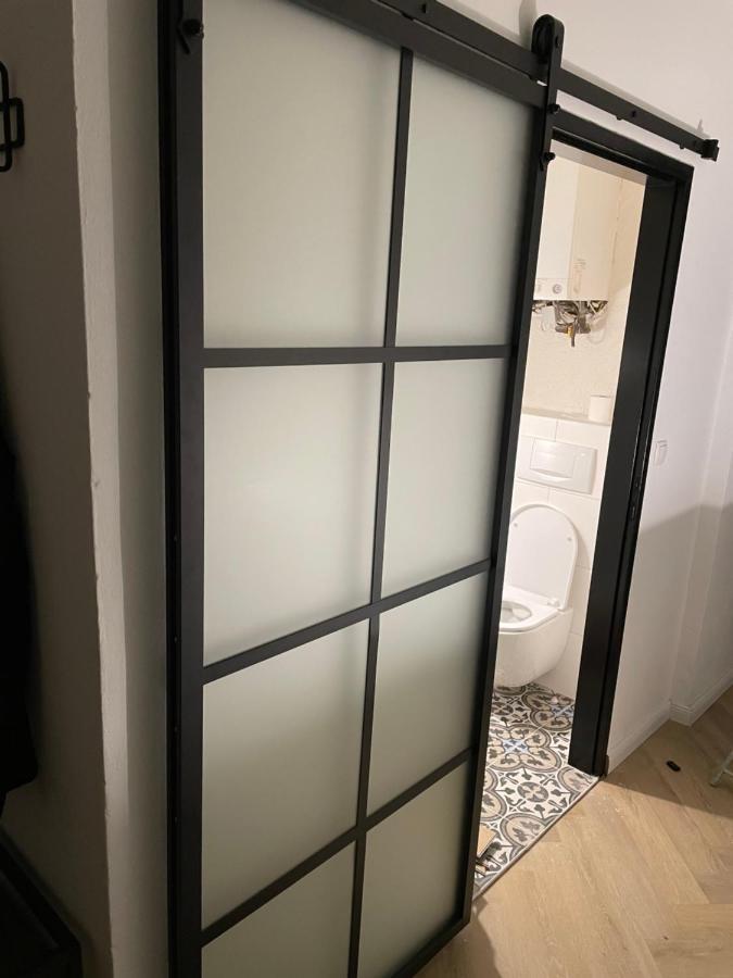וינה Trendy Apartment Near Schloss Schonbrunn מראה חיצוני תמונה