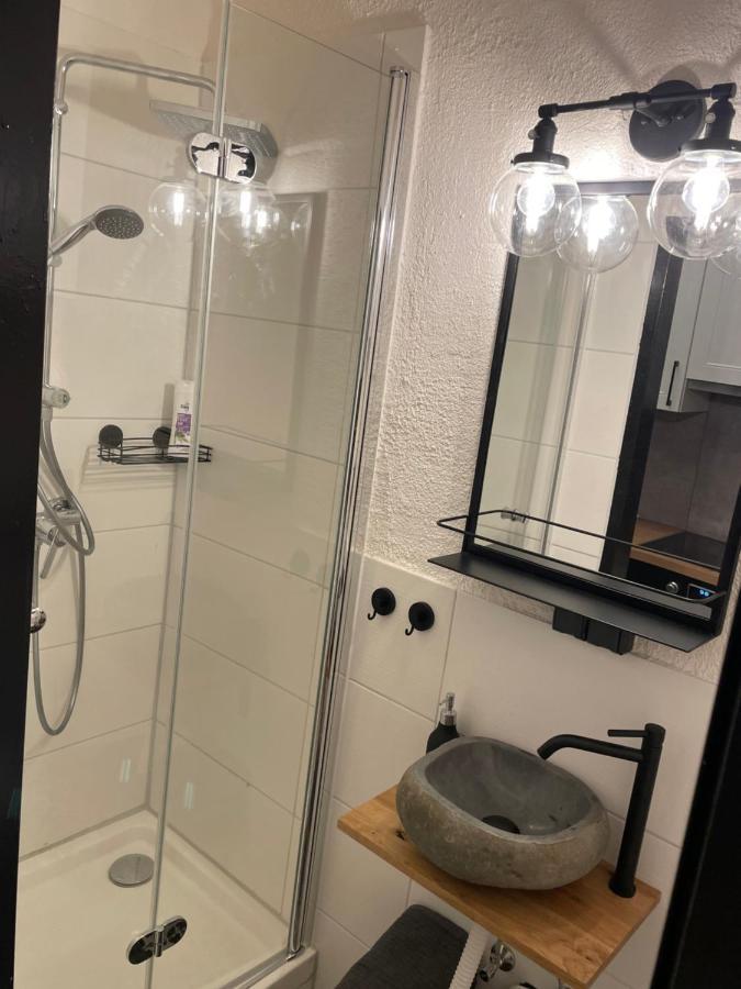 וינה Trendy Apartment Near Schloss Schonbrunn מראה חיצוני תמונה