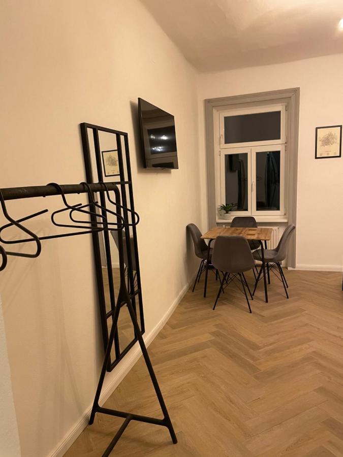 וינה Trendy Apartment Near Schloss Schonbrunn מראה חיצוני תמונה