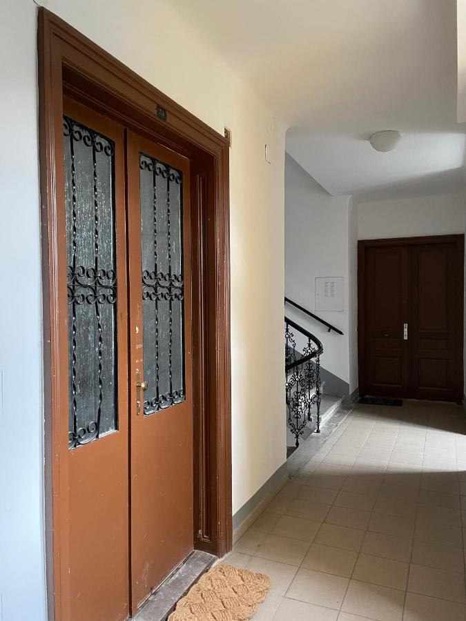 וינה Trendy Apartment Near Schloss Schonbrunn מראה חיצוני תמונה